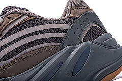 Reps Sneakers Adidas Yeezy Boost 700 V2 “Geode” EG6860