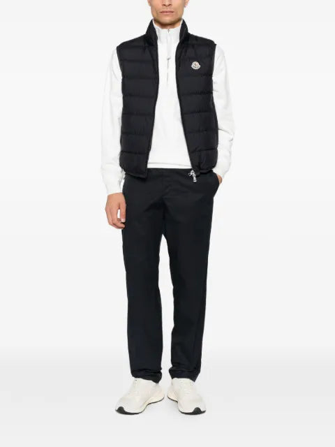 Moncler quilted logo-patch gilet