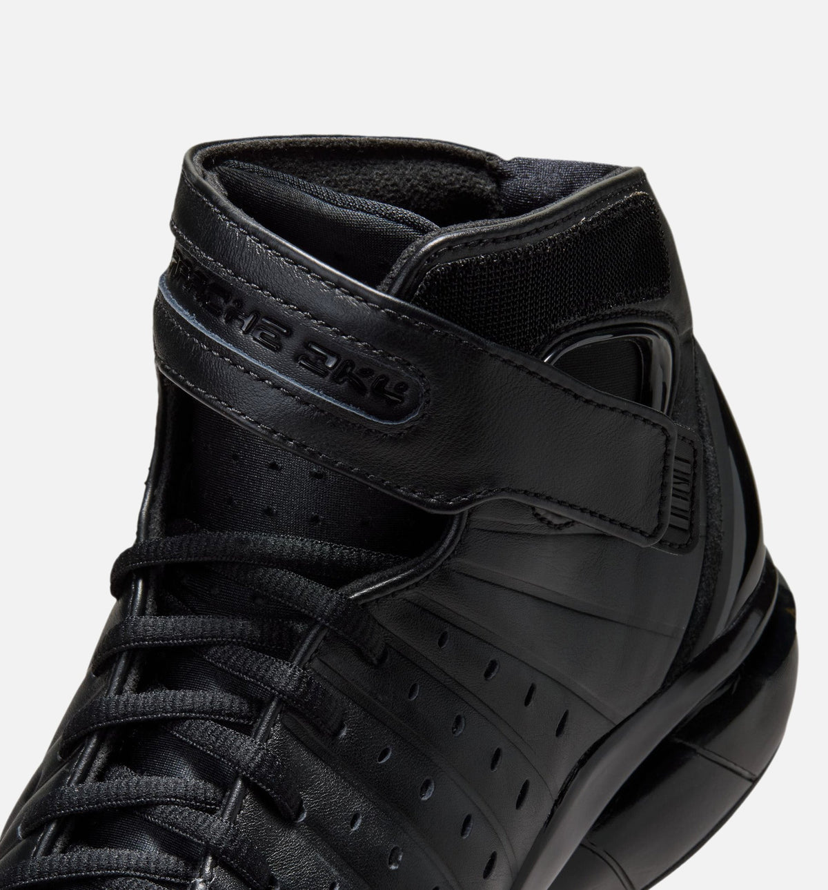 Air Zoom Huarache 2K4 OT Mens Lifestyle Shoe - Black