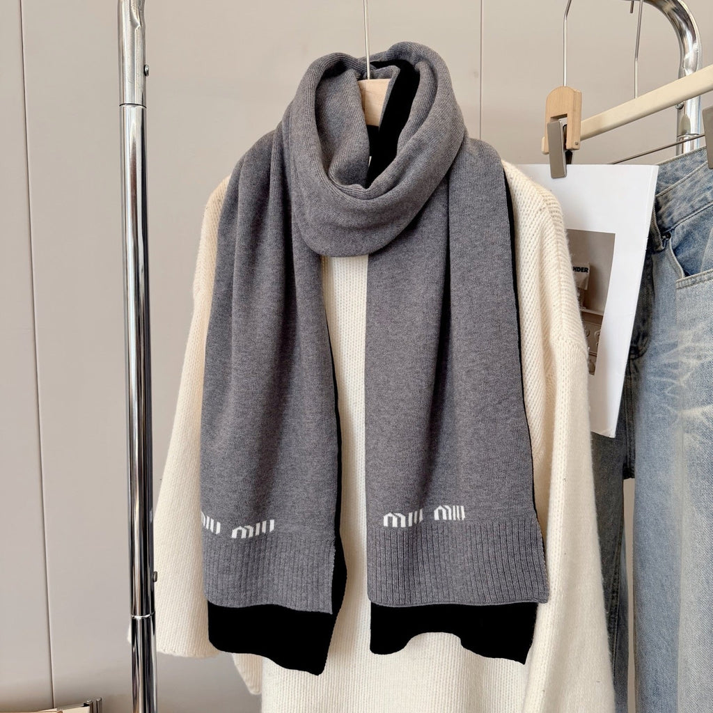 Miu Miu Style Two-Tone Rib-Knit Scarf