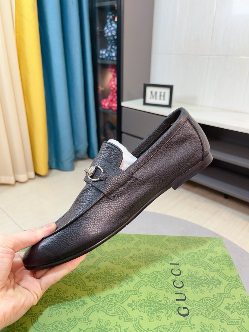 GUCCI Dark Brown Horsebit Loafers