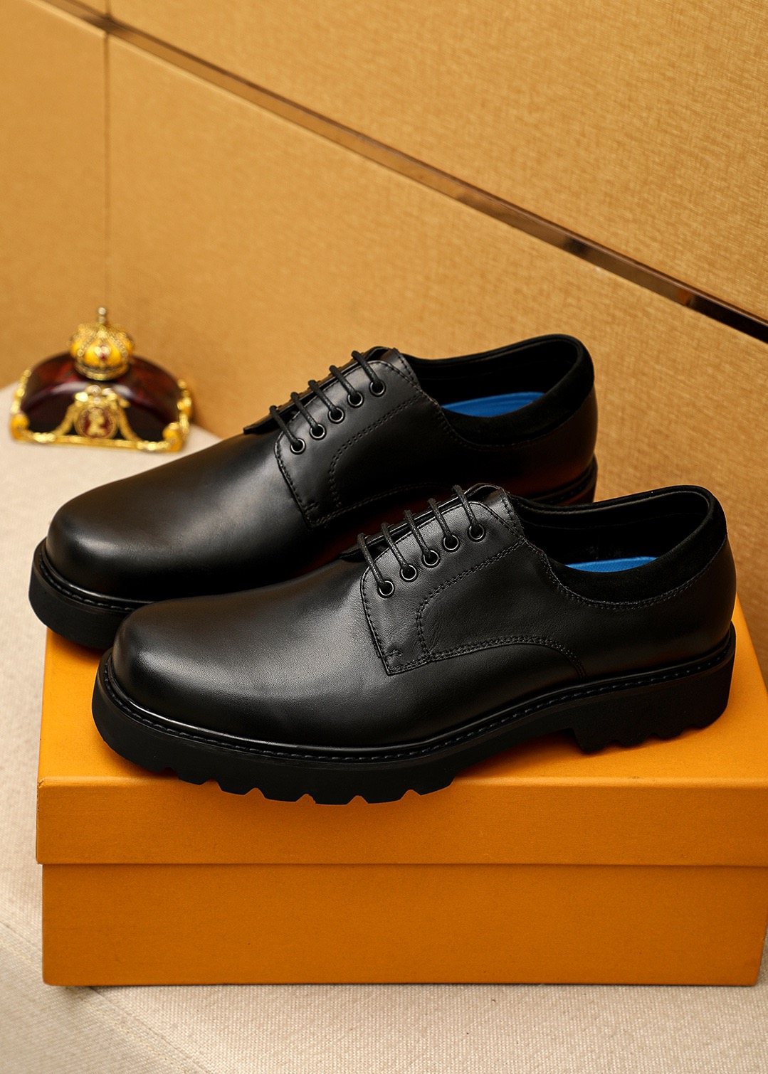 Louis Vuitton Black Lace-Up Business Shoes