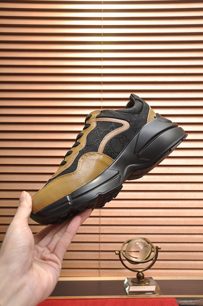 Gucci Chunky Low-Top Sneakers