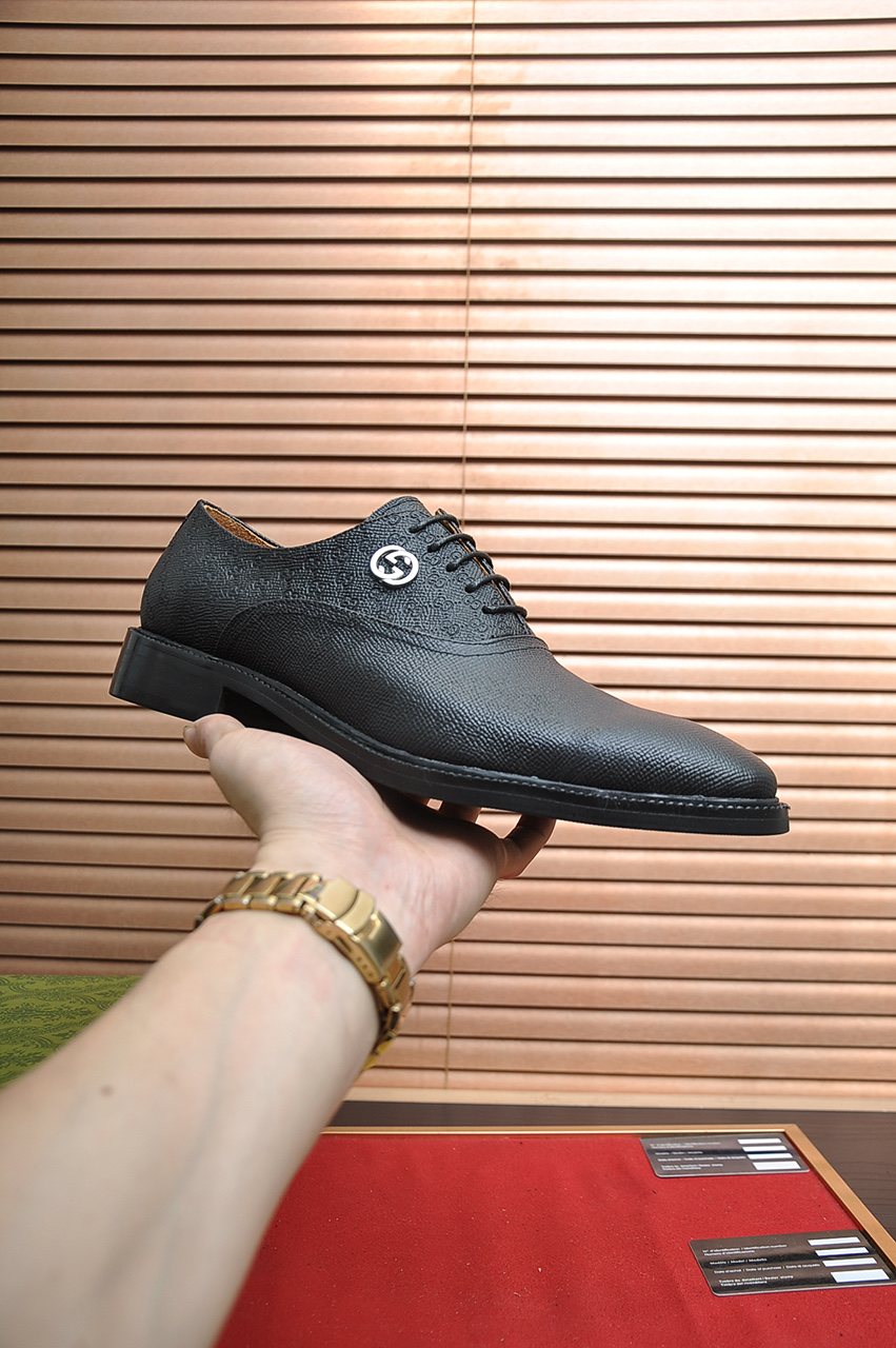 Gucci Textured-Panel Lace-Up Dress Shoes