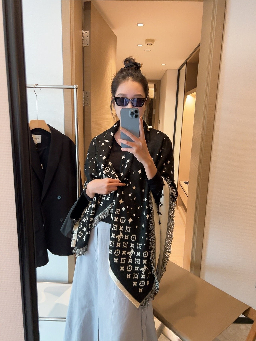 Louis Vuitton Starry Monogram Fringed Wrap