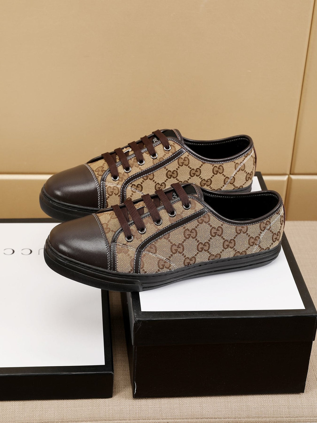 Gucci Men's Monogram Low-Top Sneakers - Lace-Up Closure