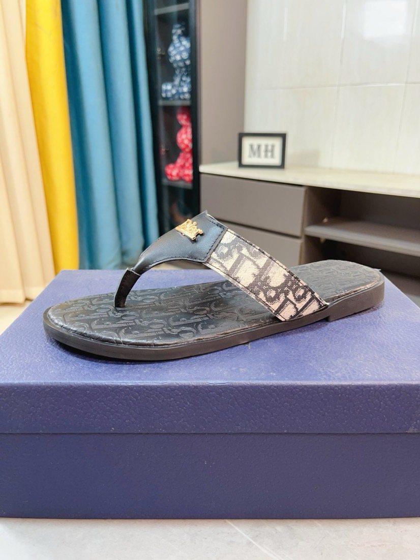 Dior Patterned Thong Sandals